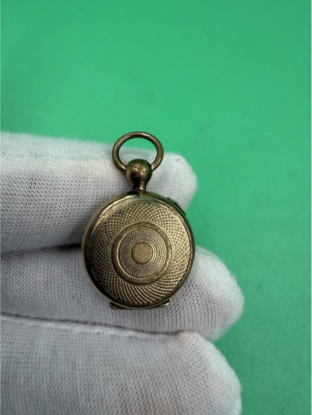 Antique Victorian HAND ETCHED Flower Gold Filled Puffy Charm Pendant Locket